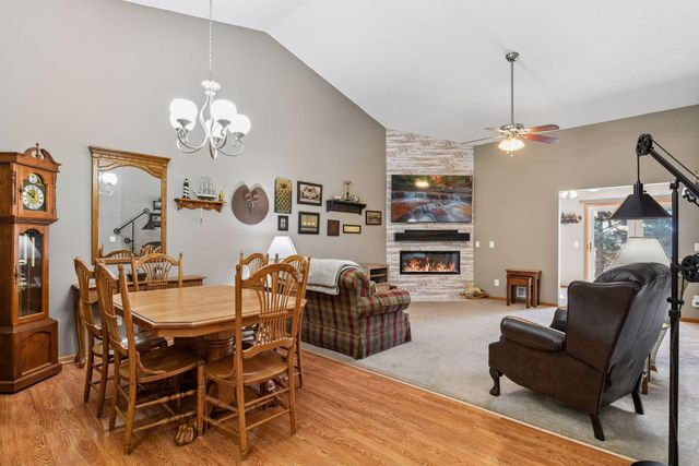 7887 Barrymore Lane, Woodbury, MN 55125