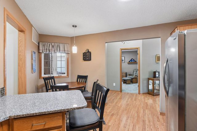 7887 Barrymore Lane, Woodbury, MN 55125