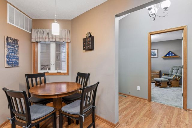 7887 Barrymore Lane, Woodbury, MN 55125