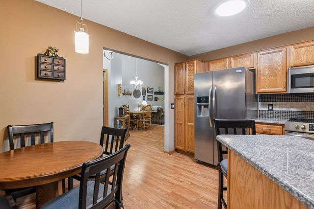 7887 Barrymore Lane, Woodbury, MN 55125