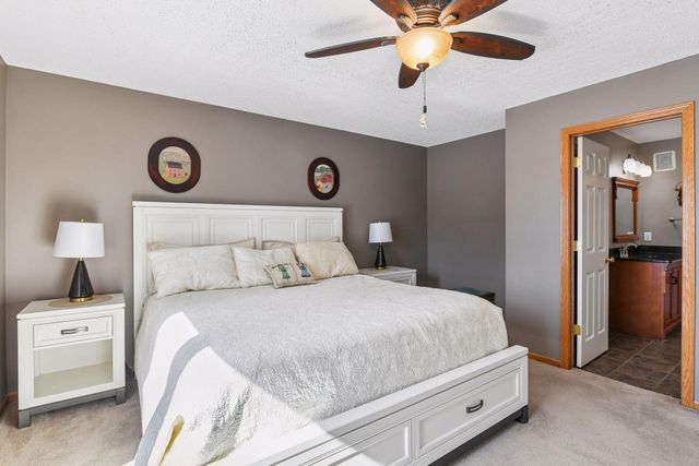 7887 Barrymore Lane, Woodbury, MN 55125