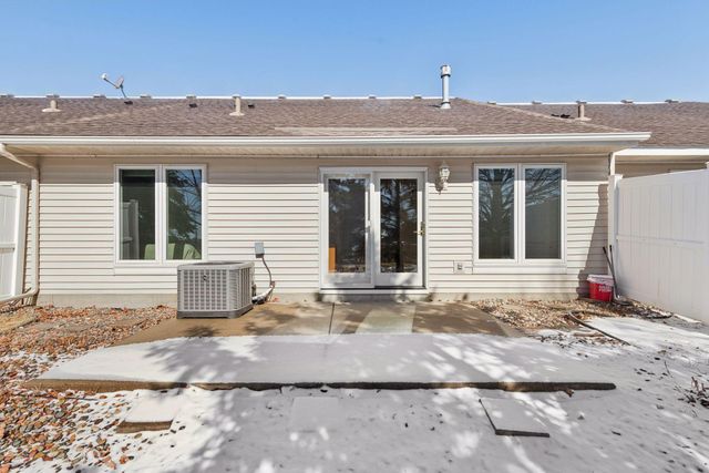 7887 Barrymore Lane, Woodbury, MN 55125