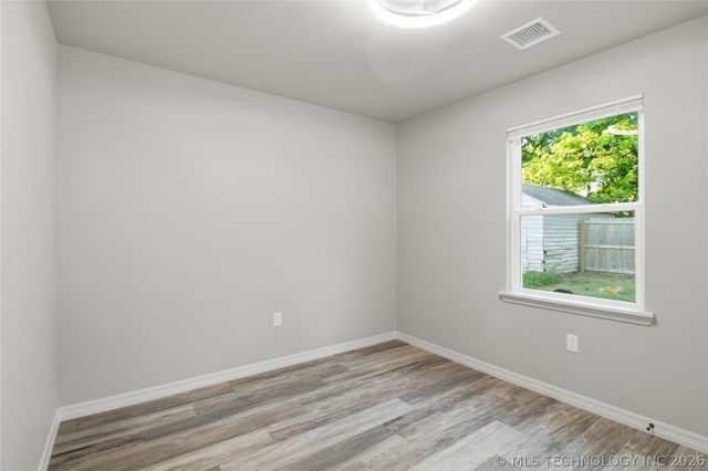 220 W Seneca Street, Tahlequah, OK 74464