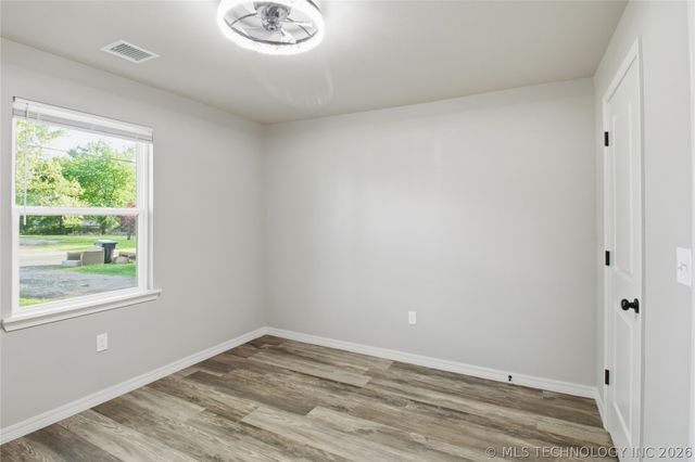 220 W Seneca Street, Tahlequah, OK 74464