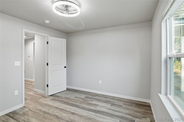 220 W Seneca Street, Tahlequah, OK 74464