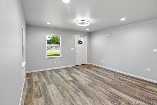 220 W Seneca Street, Tahlequah, OK 74464