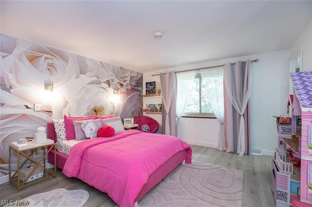 17101 Rabbit Run Drive, Strongsville, OH 44136