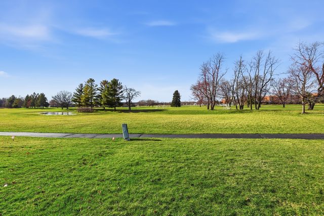 1780 Pebble Beach Circle, Elgin, IL 60123