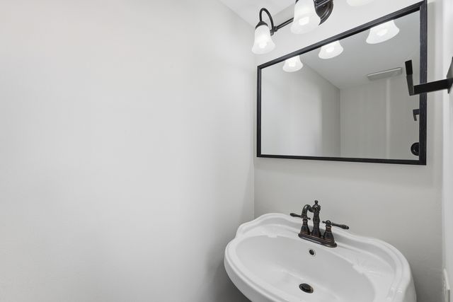 1780 Pebble Beach Circle, Elgin, IL 60123