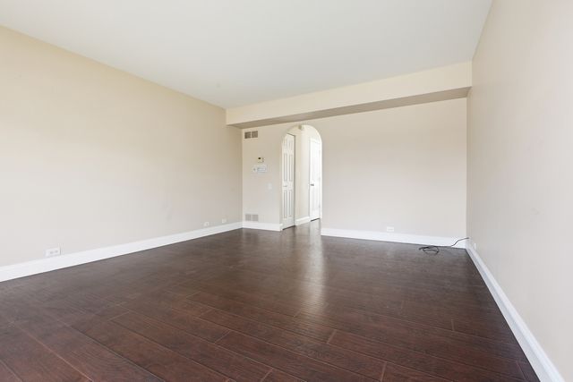 1780 Pebble Beach Circle, Elgin, IL 60123