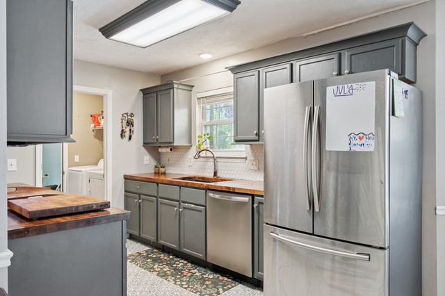 221 Lehman Trl, Murfreesboro, TN 37128