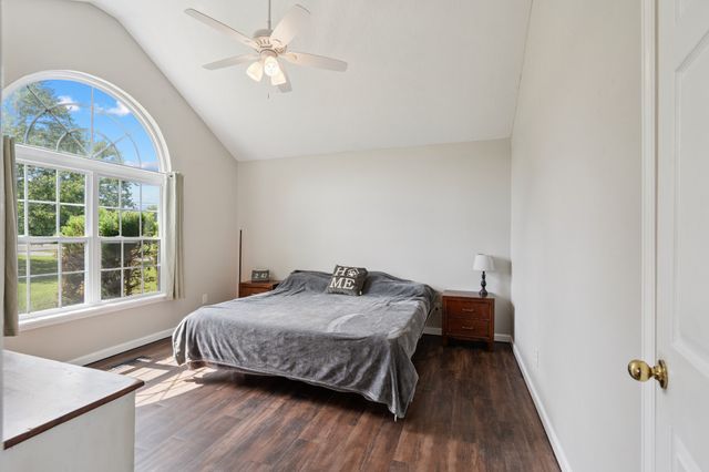 221 Lehman Trl, Murfreesboro, TN 37128