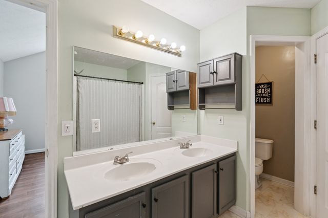 221 Lehman Trl, Murfreesboro, TN 37128