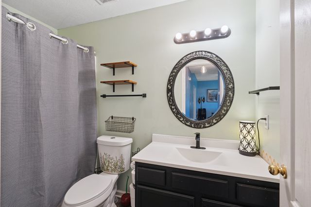 221 Lehman Trl, Murfreesboro, TN 37128