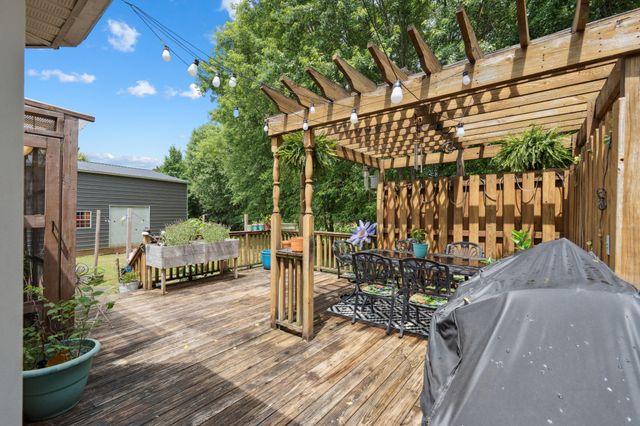 221 Lehman Trl, Murfreesboro, TN 37128