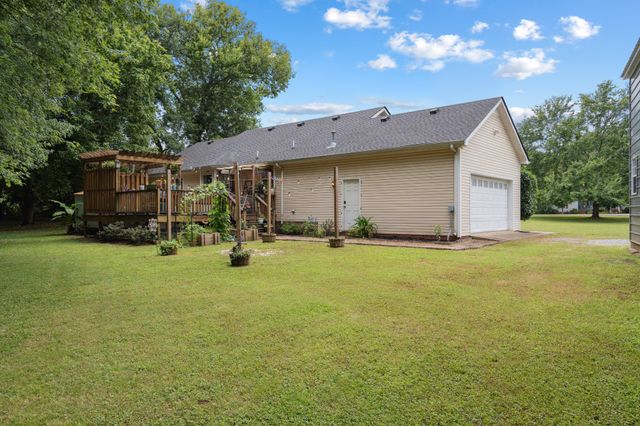 221 Lehman Trl, Murfreesboro, TN 37128