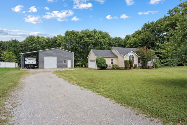 221 Lehman Trl, Murfreesboro, TN 37128
