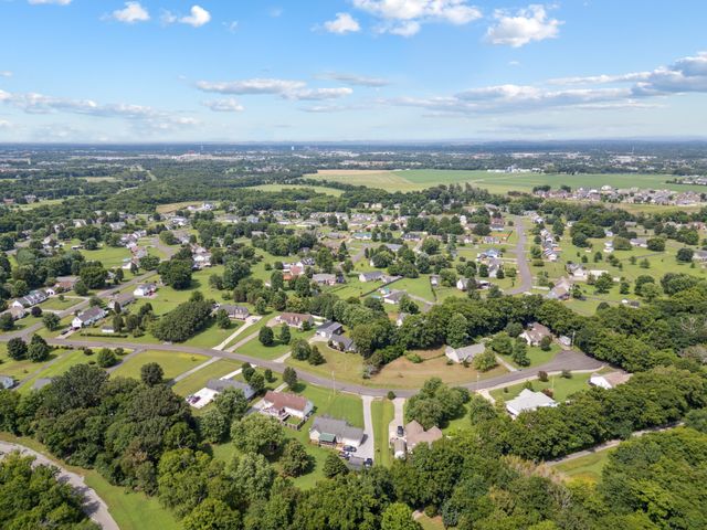221 Lehman Trl, Murfreesboro, TN 37128