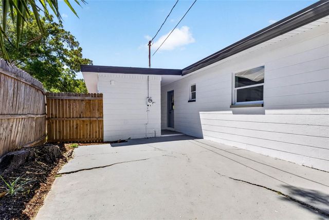 4127 12TH AVENUE S, St Petersburg, FL 33711