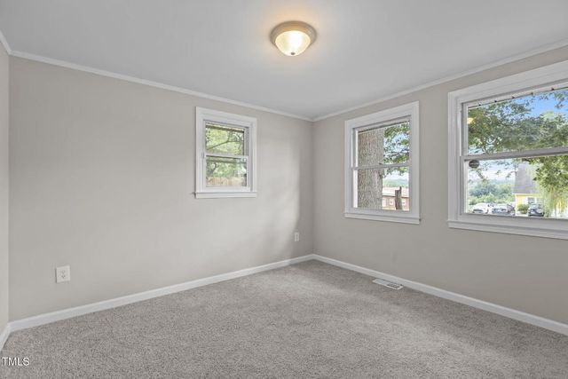 921 E Club Boulevard, Durham, NC 27704