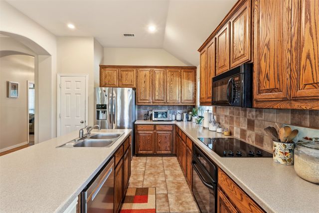 2601 Navasota Drive, Little Elm, TX 75068