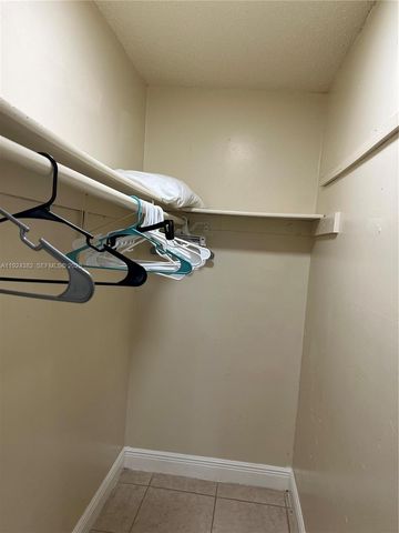 2640 NW 14th Ct, Fort Lauderdale, FL 33311