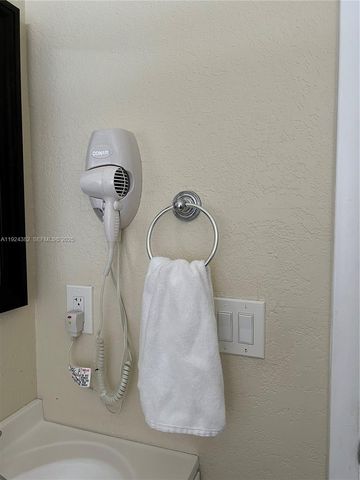 2640 NW 14th Ct, Fort Lauderdale, FL 33311