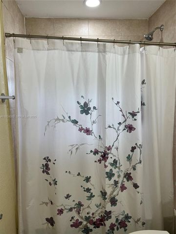 2640 NW 14th Ct, Fort Lauderdale, FL 33311