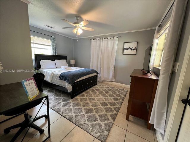 2640 NW 14th Ct, Fort Lauderdale, FL 33311