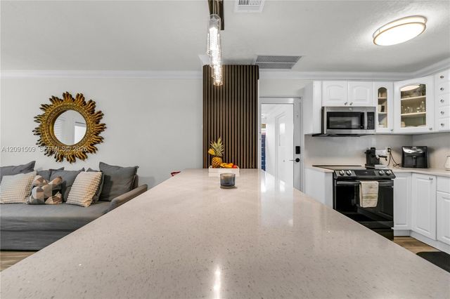 6551 Scott Street, Hollywood, FL 33024