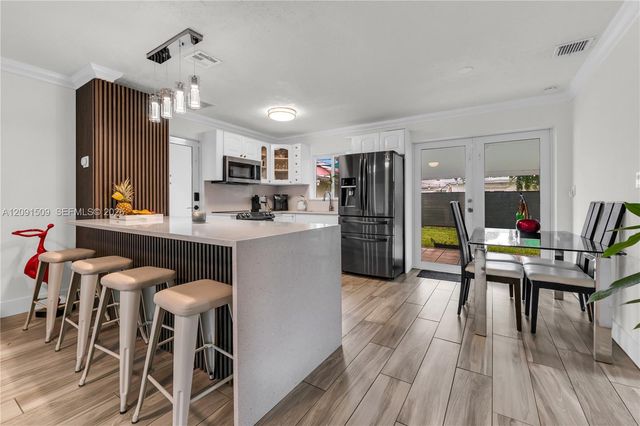 6551 Scott Street, Hollywood, FL 33024