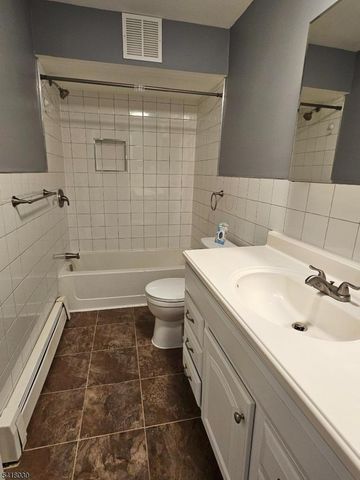 1028 Cricket Ln 1028, Woodbridge Twp., NJ 07095