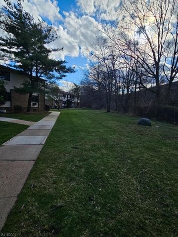 1028 Cricket Ln 1028, Woodbridge Twp., NJ 07095