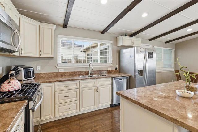 2627 Naples Street, Hayward, CA 94545