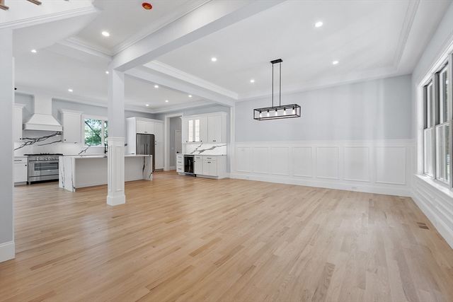786 Main St, Hudson, MA 01749