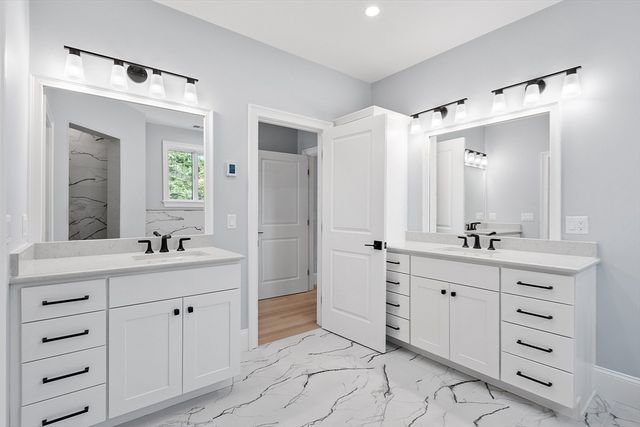 786 Main St, Hudson, MA 01749