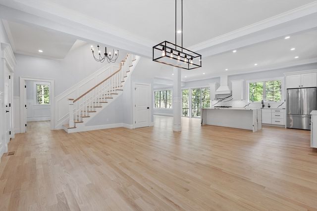 786 Main St, Hudson, MA 01749