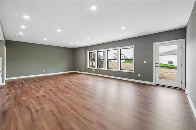 1824 Homestead Drive, Liberty, MO 64068