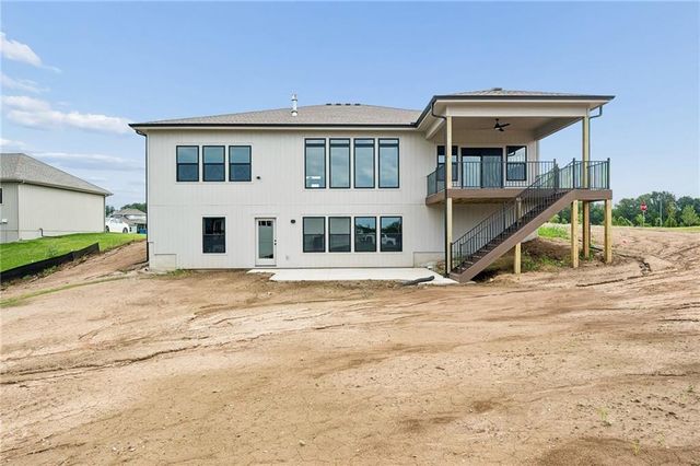 1824 Homestead Drive, Liberty, MO 64068
