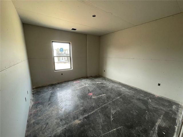 1824 Homestead Drive, Liberty, MO 64068