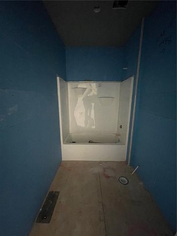 1824 Homestead Drive, Liberty, MO 64068