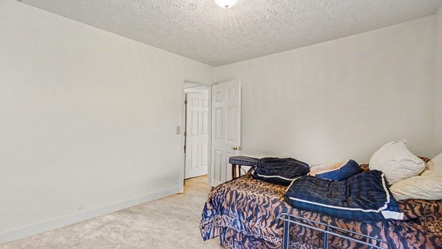 132 Chestnut Lane, Versailles, KY 40383