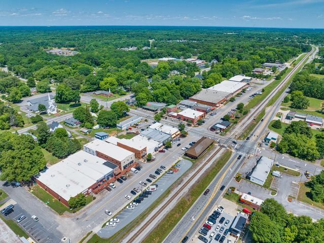 36 Edith Court, Statham, GA 30666