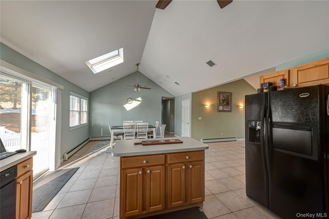 166 Grassy Pond Drive S, Smithtown, NY 11787