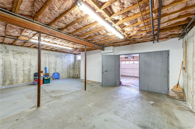 166 Grassy Pond Drive S, Smithtown, NY 11787