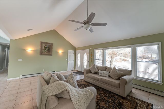 166 Grassy Pond Drive S, Smithtown, NY 11787