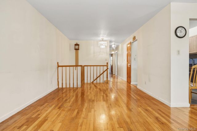 240-43 69 Avenue, Douglaston, NY 11362