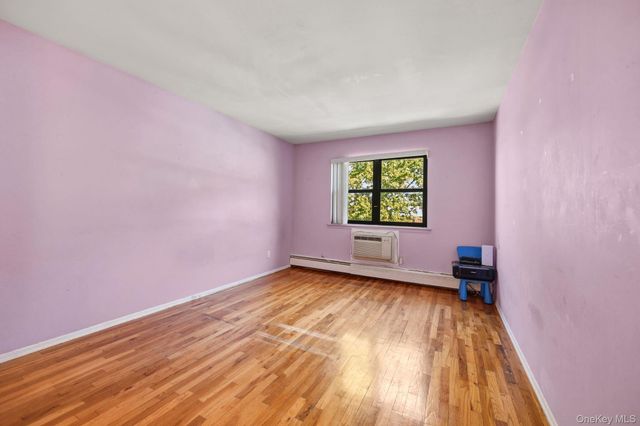 240-43 69 Avenue, Douglaston, NY 11362