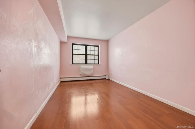 240-43 69 Avenue, Douglaston, NY 11362