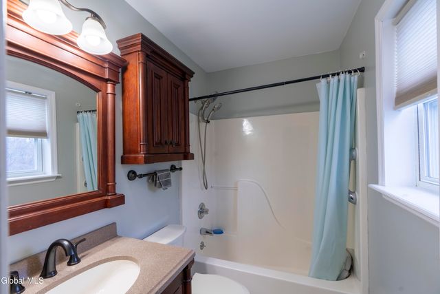 58 Wynantskill Way, Troy, NY 12180